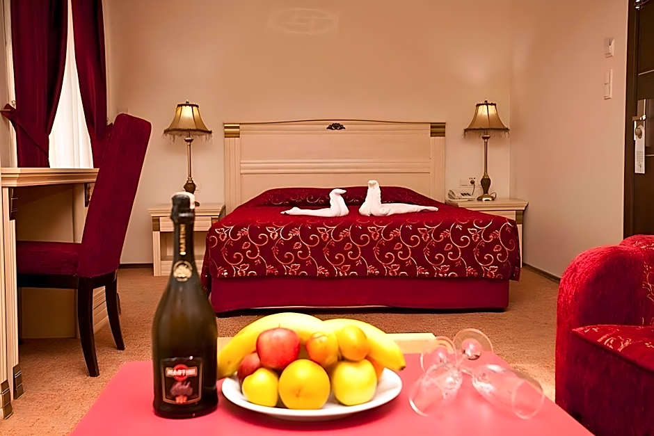 Duqqan Deluxe Hotel