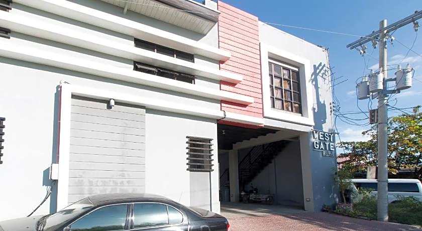 West Gate Hotel
