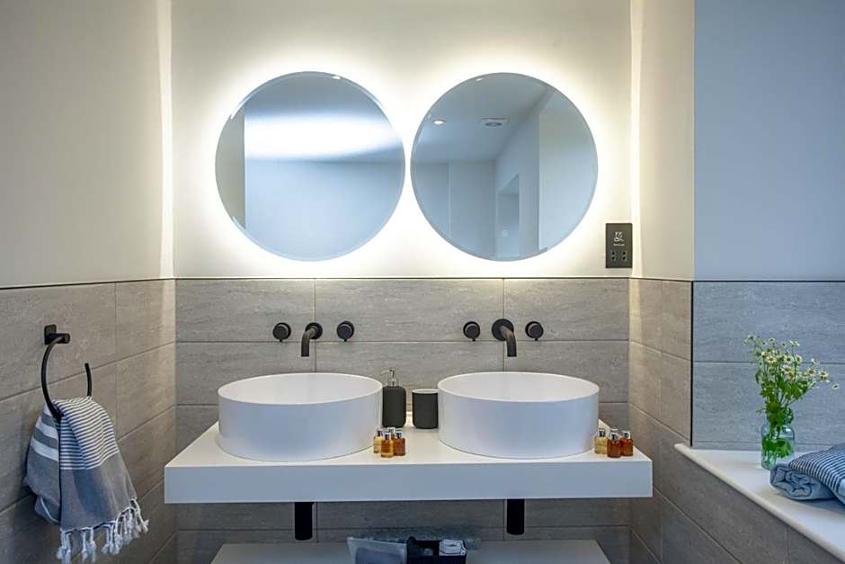 Golden Vanity Suite - Sea View - Free Wi-Fi