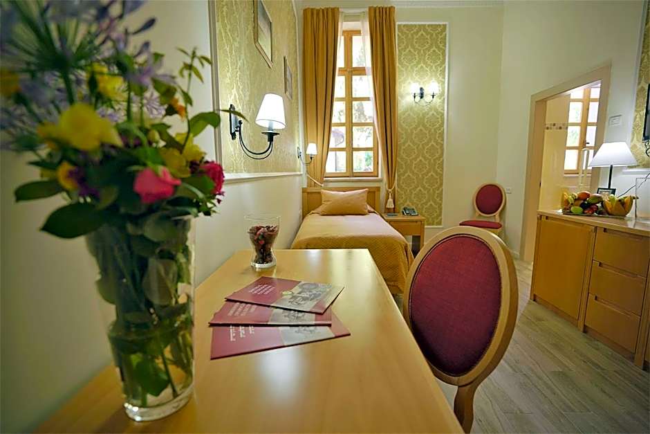 Sergei Palace Hotel