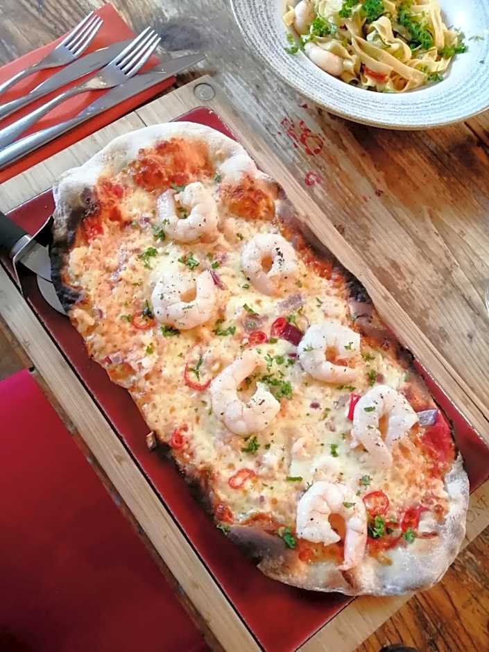 The White Swan Hotel Bar & Restaurant