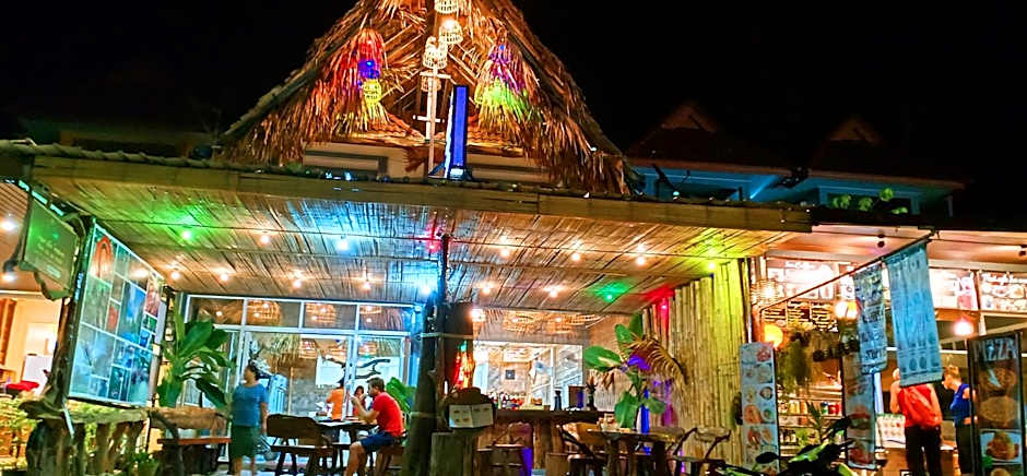 Painting Family Hostel