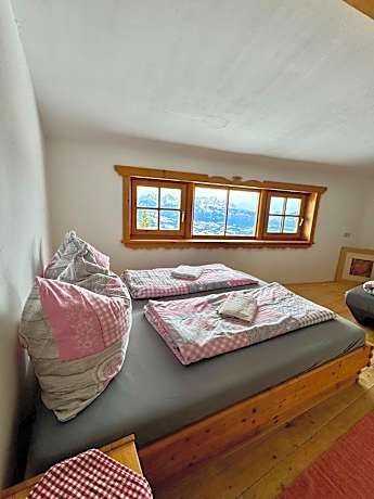 Kaiserblick 4 - Quadruple Sofa Bed Room