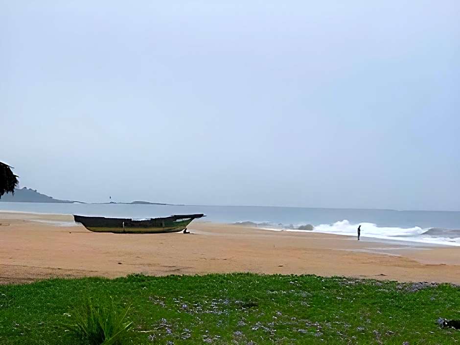 Thiranagama Beach Hotel – Hikkaduwa, CO