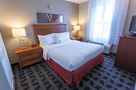 One-Bedroom Queen Suite with Sofa Bed