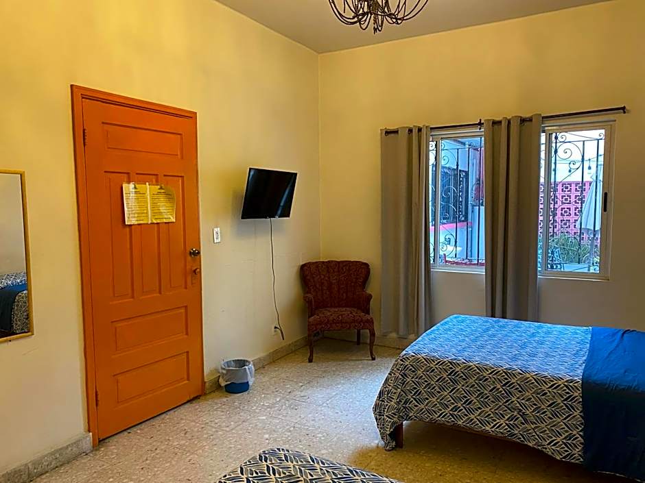 My Family In Monterrey - Hostel