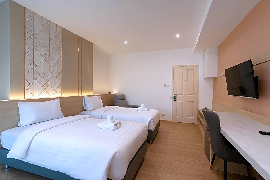 Riski Residence Ngamwongwan