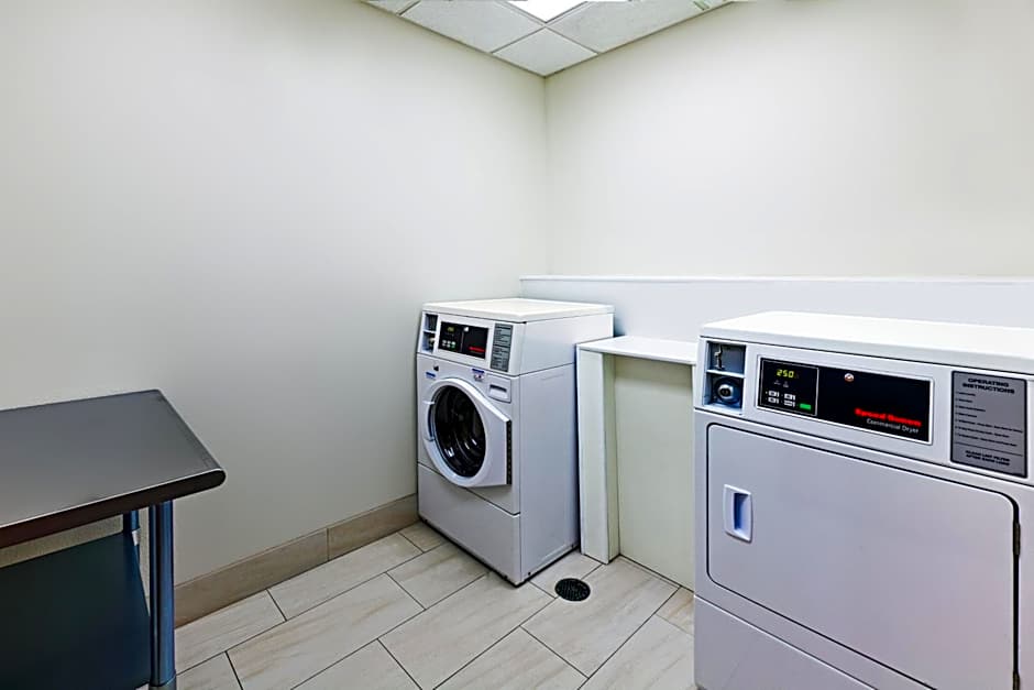 Holiday Inn Express New Orleans East By IHG