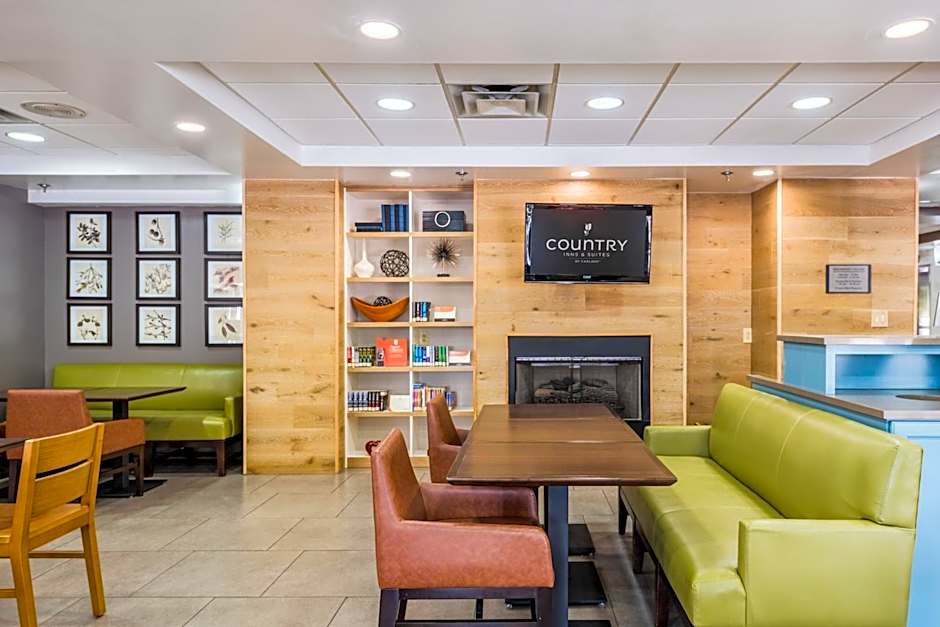Country Inn & Suites by Radisson, Cookeville, TN