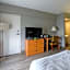 La Quinta Inn & Suites by Wyndham New Haven