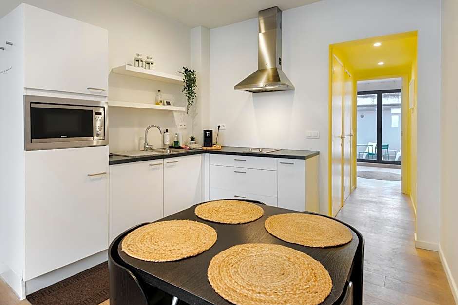 R73 Apartments by Domani Hotels