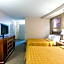 Plaza Inn & Suites