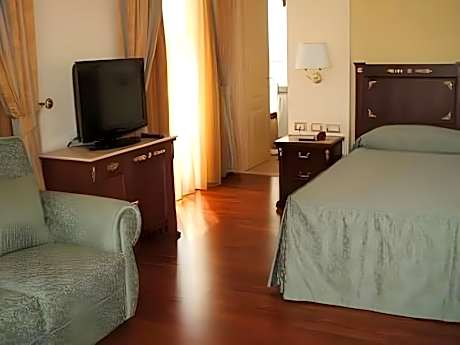 Small Double Bed