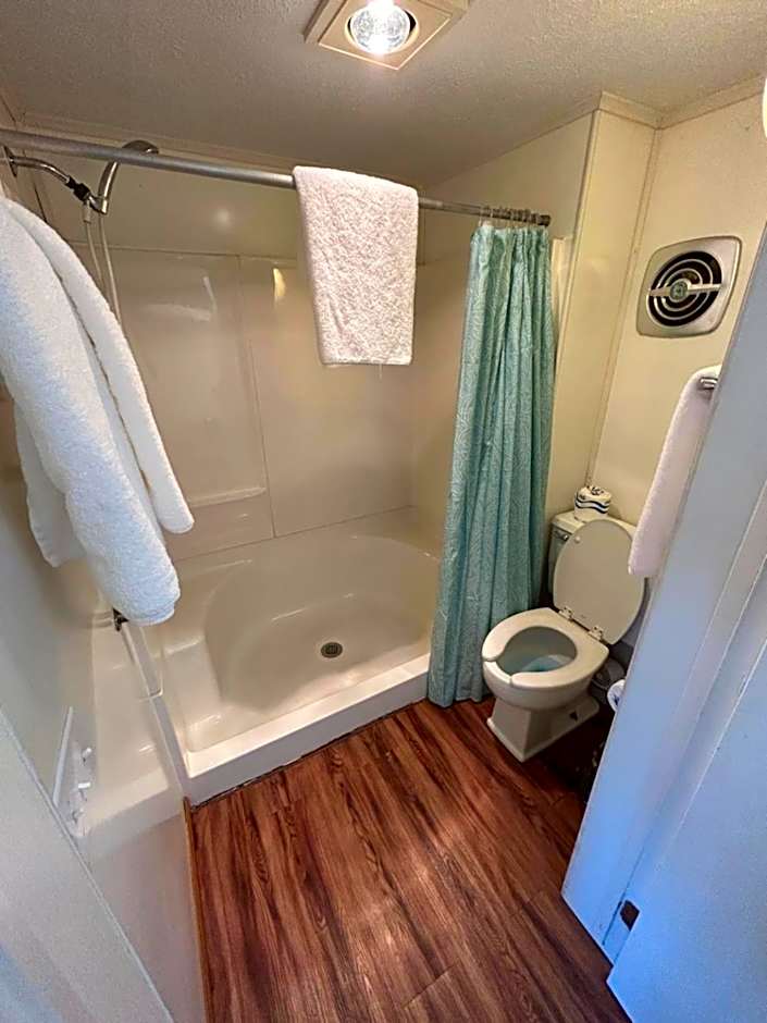 Valley Inn and Suites