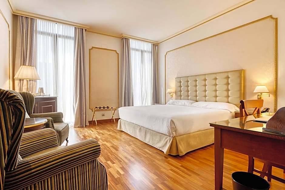 Hotel Roger De Lluria