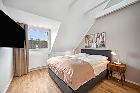One-Bedroom Suite with sofa bed
