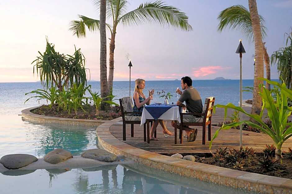 Nakelo Treasure Island Resort & Spa