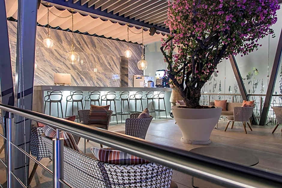 Xhiara Hotel