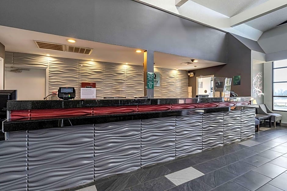 Quality Inn South Duncan