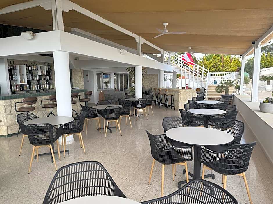 Vrachia Beach Hotel & Suites - Adults Only