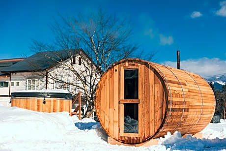 Superior Twin Room with Sauna