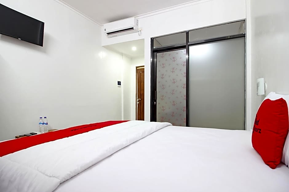 RedDoorz @ Jalan Ringroad Selatan