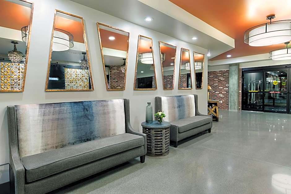 Oxford Suites Paso Robles