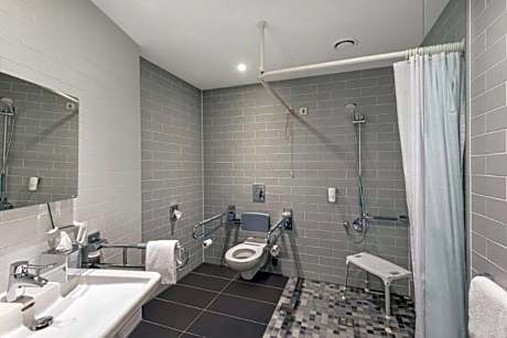 1 Double Bed Accessible Room