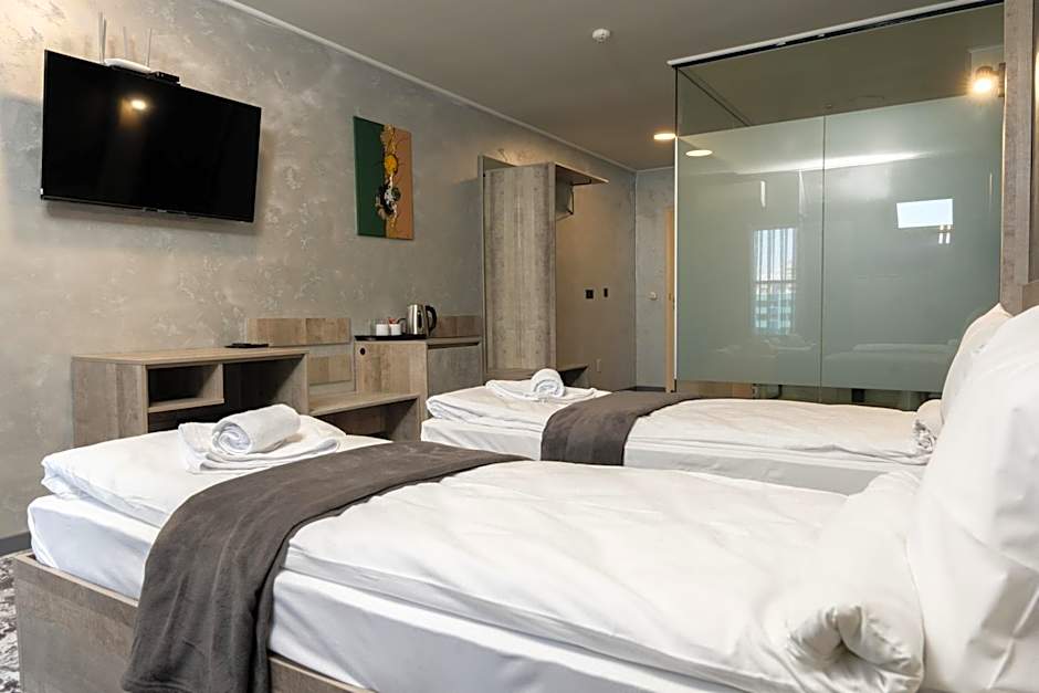 RCR Einstein studios