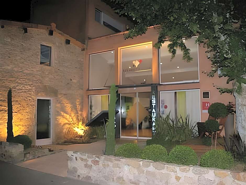 Le Carre d'Alethius Logis Hotel Restaurant