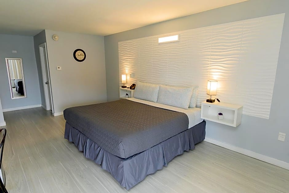 Hotel Room Near Disney 4 People