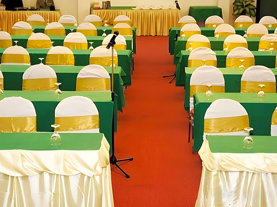 Ayutthaya Grand Hotel