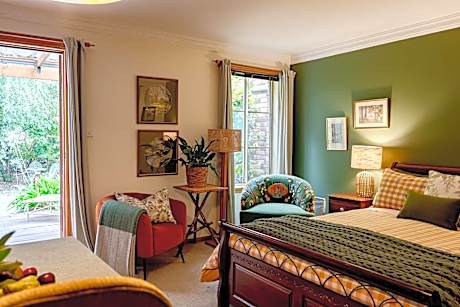 Studio with Garden View