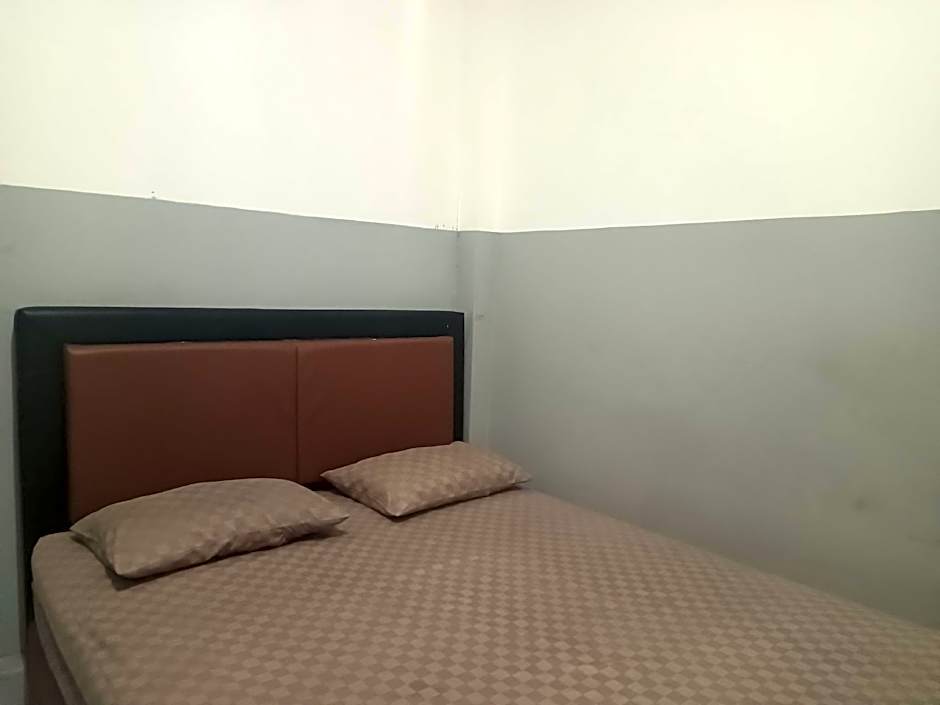 OYO 93090 Multi Plus Inn