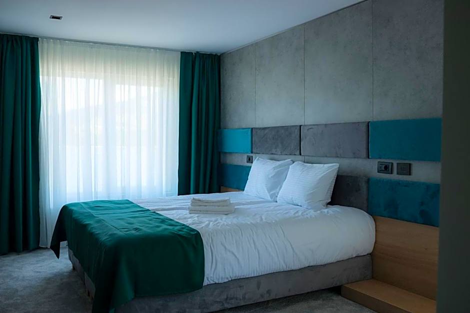 Hotel Plutitor Lebăda