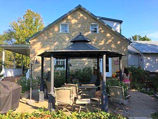 Stone Haus Bed & Breakfast
