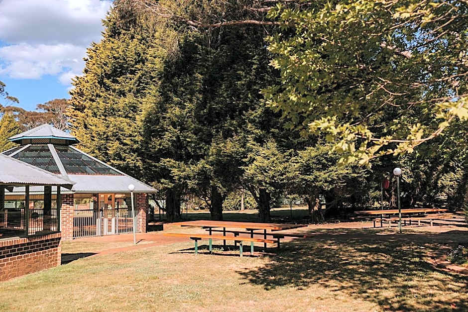 Federation Gardens & Possums Hideaway