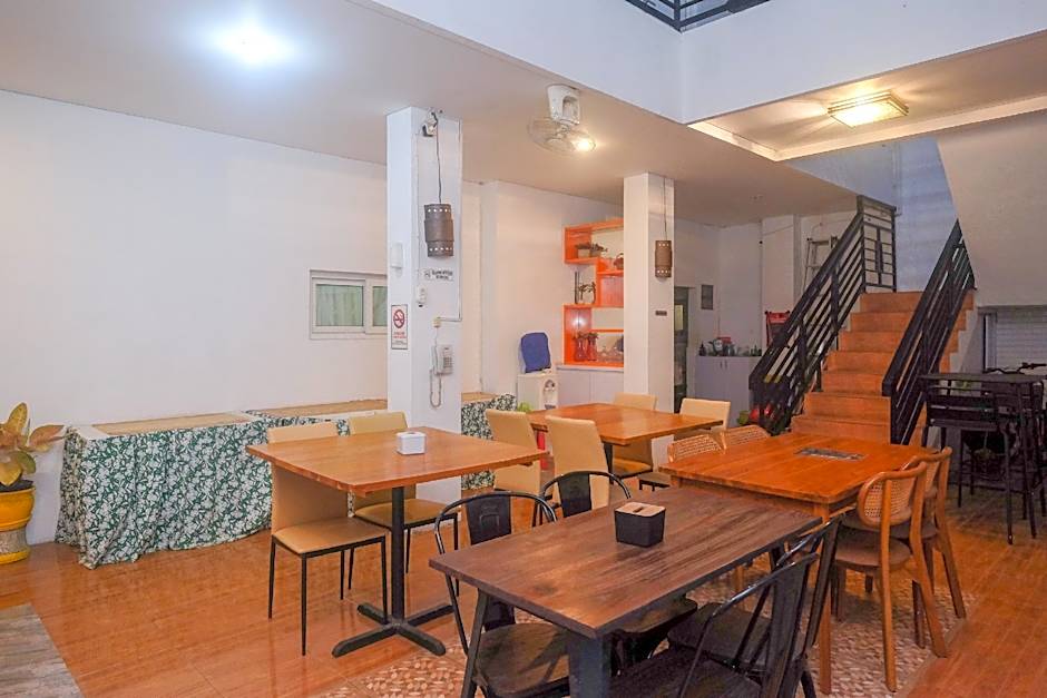 Urbanview Hotel Syariah Hapsari YIA