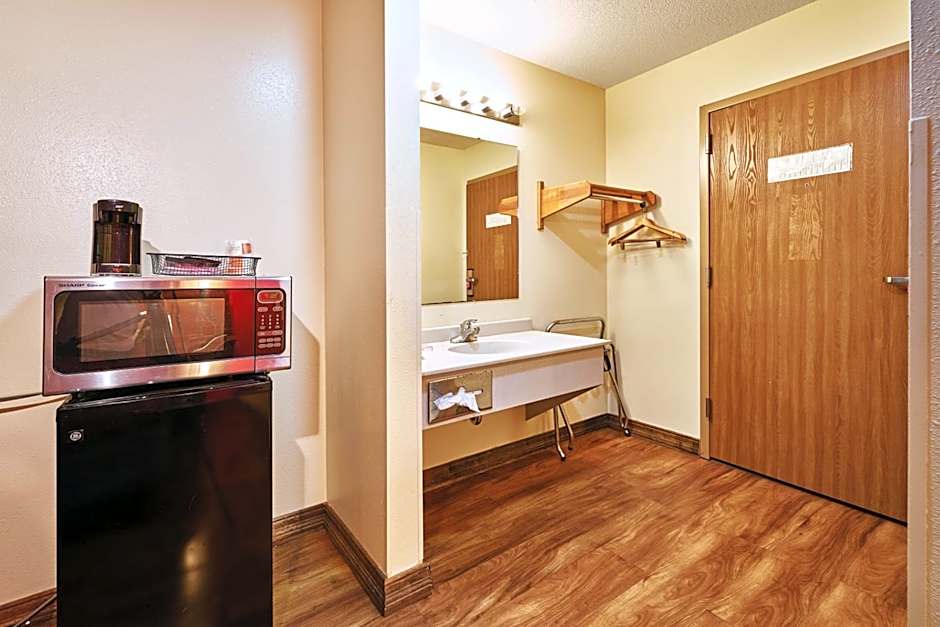 Econo Lodge Maquoketa