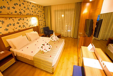 SUPERIOR DOUBLE ROOM