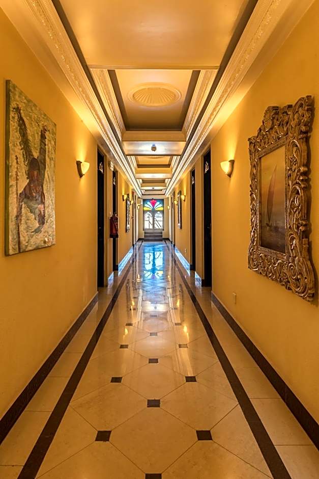 Golden Tulip Stone Town Boutique