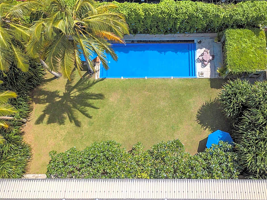 Saffron & Blue Villa