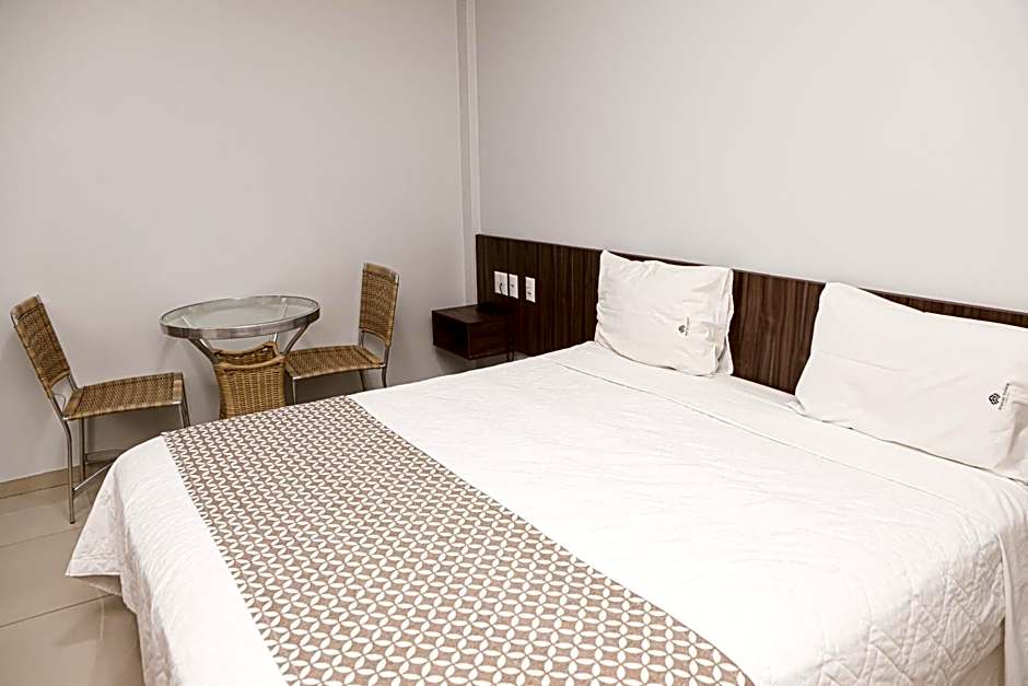 Premier Pallace Hotel