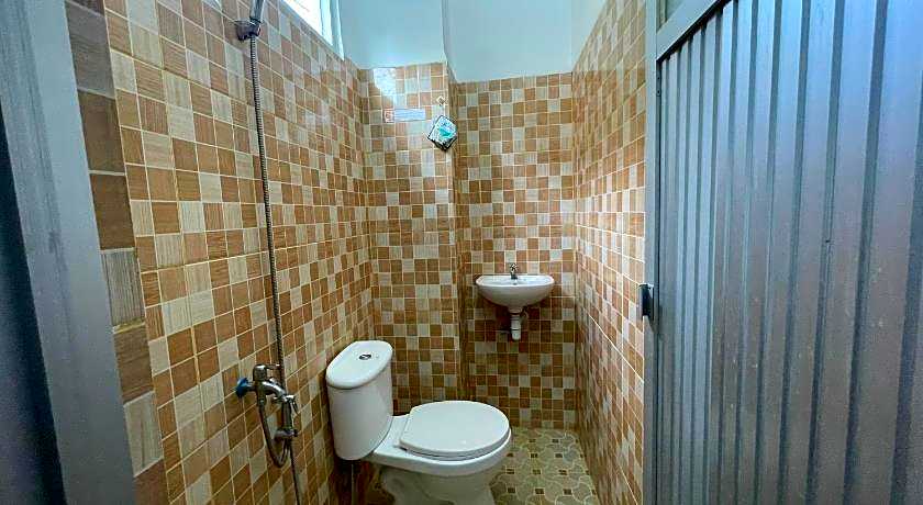 Hotel O Penginapan Musafir Syariah Near Paramount Woman & Childern's Hospital