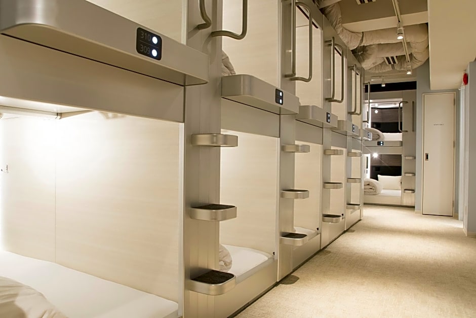Akihabara Bay Hotel (Female Only)