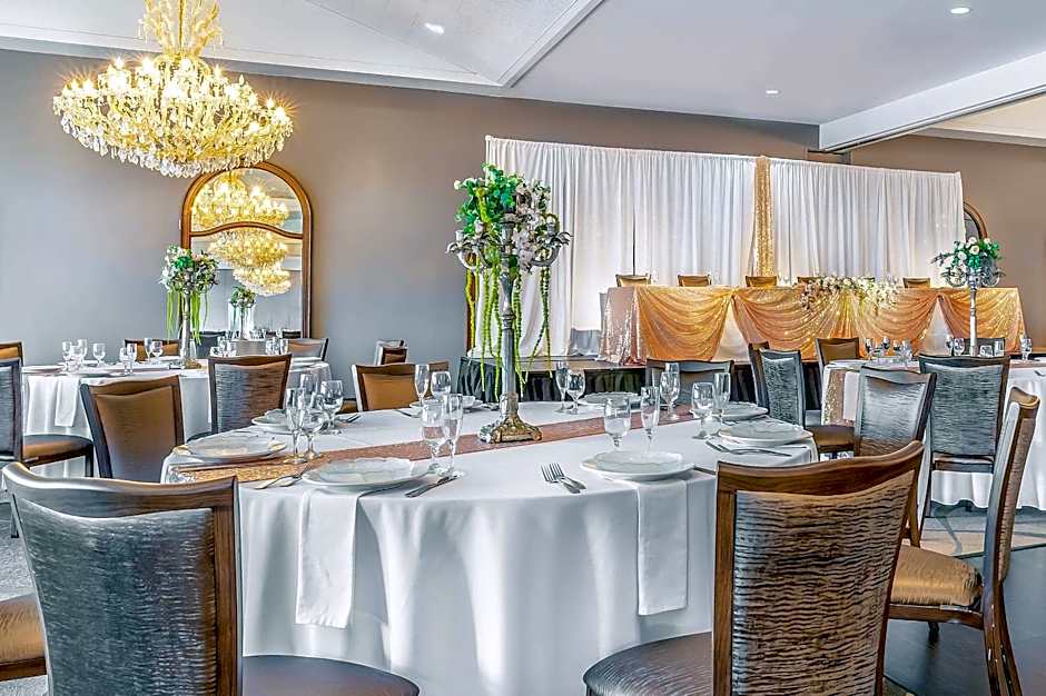 Riverview Inn & Suites, Ascend Hotel Collection