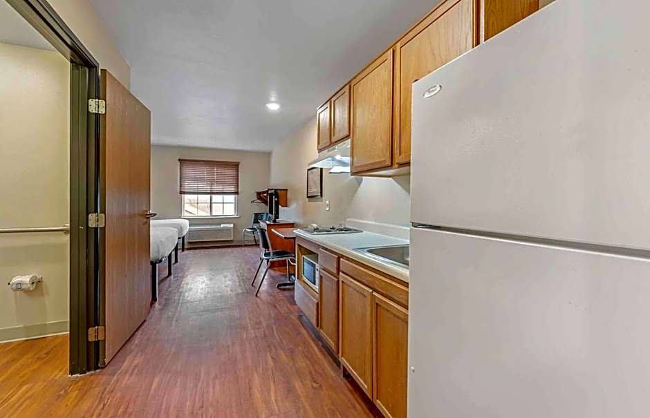 Extended Stay America Select Suites - Indianapolis - Greenwood