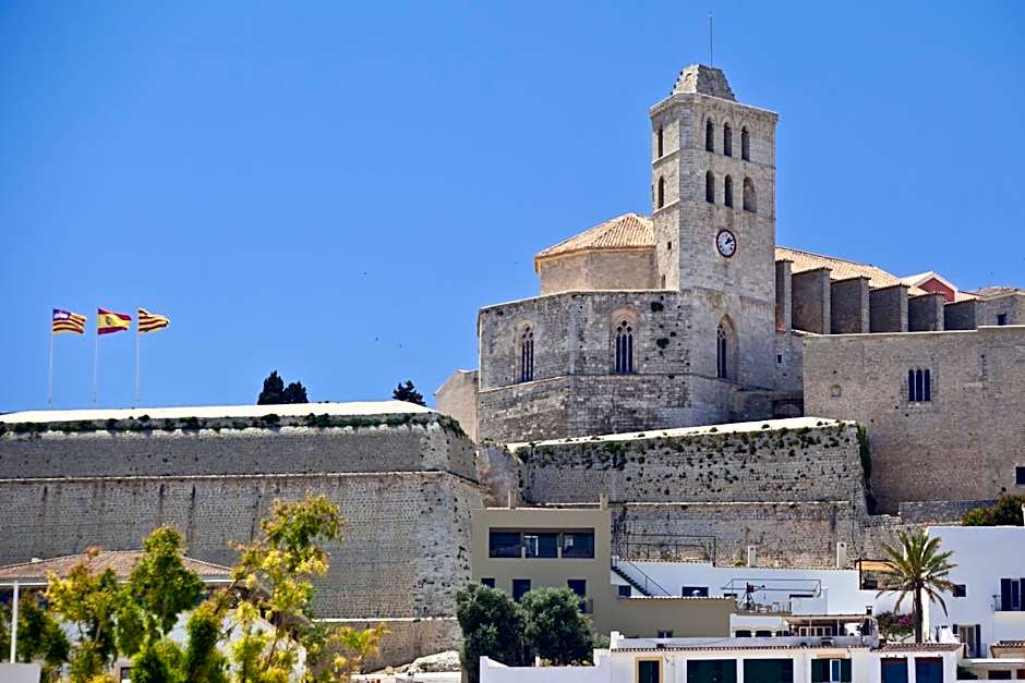Ryans La Marina