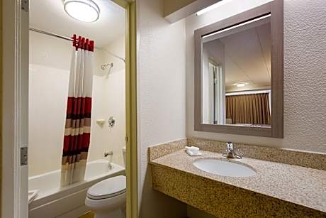 Deluxe King Smoke Free