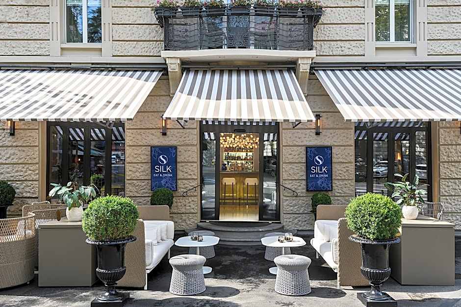 Small Luxury Hotel Ambassador a l'Opera